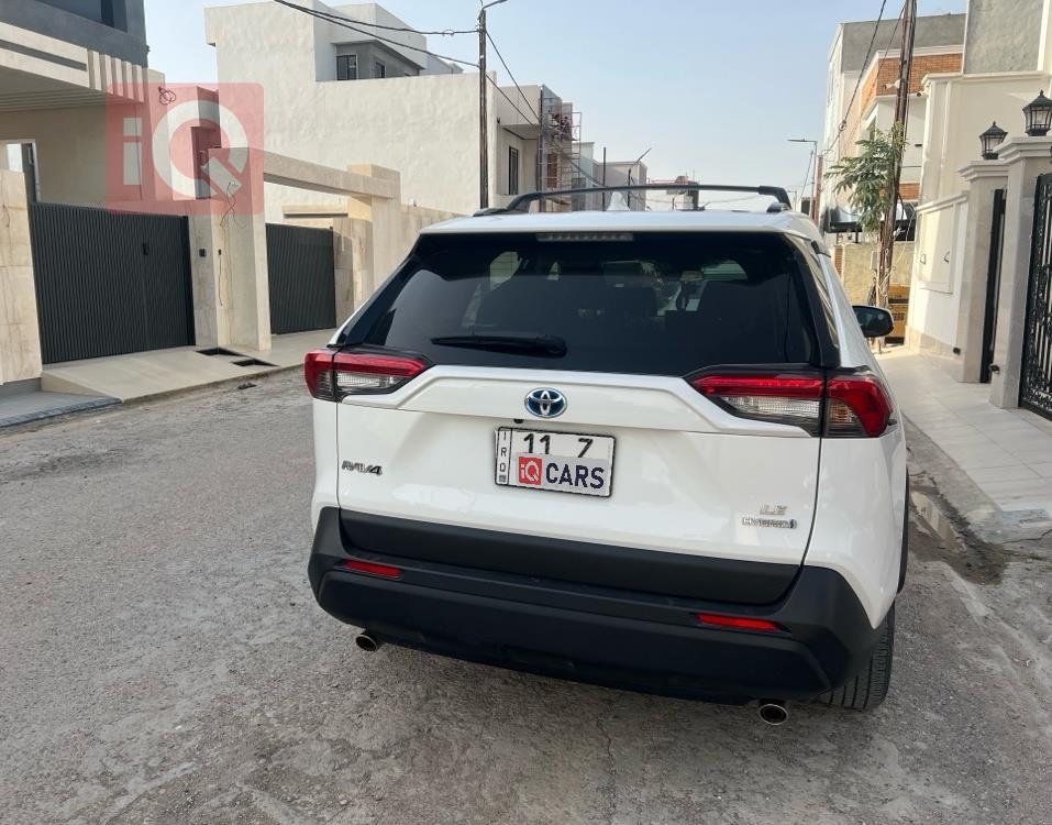 تويوتا راف 4